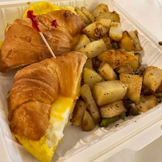 BREAKFAST CROISSANT